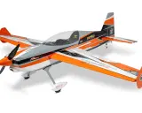 Ein farbenfrohes **Phoenix Modellbau** Flugzeug mit orange-grauem Design und dem Schriftzug "EXTRAG".