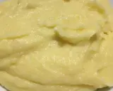 Un cremoso pure di patate, soffice e invitante, pronto per essere gustato.