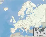 Mapa Europy z zaznaczoną Czarnogórą. Gdzie jest Czarnogóra? W południowo-wschodniej Europie, na Bałkanach.