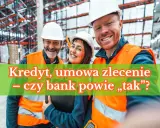 Trzech pracowników magazynu w kamizelkach odblaskowych i kaskach. Kredyt, umowa zlecenie – czy bank powie „tak”?