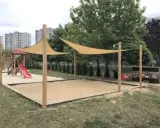 Bezpieczny plac zabaw: Jak zacienić i chronić dzieci przed słońcem?