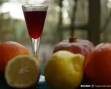 Jak zrobić drink z grenadiną? Przepisy na hity i domowy syrop!