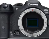 Czarny aparat Canon EOS R7 z widocznym sensorem. Sprawdź atrakcyjną canon r7 cena!