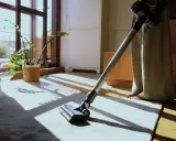 Jaki odkurzacz jest cichy? Poznaj dB i chroń swój komfort