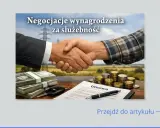 Dwie ręce się ściskają, stosy pieniędzy i monet leżą obok umowy. Dowiedz się, ile żądać za służebność przesyłu.