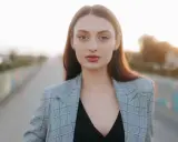 Marynarka do czarnego kombinezonu: Jak stworzyć idealny look?