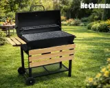 Nowy grill Heckermann czeka na rozpalenie. Wystarczy kilka prostych kroków, by cieszyć się smakiem potraw z rusztu w ogrodzie.