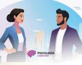 Dos personas conversan, fomentando la comunicación abierta. Un cerebro estilizado y el texto "Psicología Cada Día" sugieren un enfoque en el bienestar mental.
