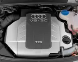 Silnik Audi V6 3.0 TDI, czysty i zadbany, gotowy do pracy.