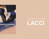 Primo piano di scarpe eleganti allacciate, simbolo di una famiglia per bene. Titolo "LACCI" di Domenico Starnone.