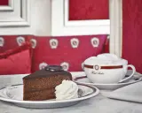 Hotel Sacher Wien: Legende, Luxus & die echte Sacher-Torte