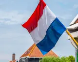 Flaga Holandii: Wygląd, historia i zaskakujące tradycje