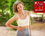Frau mit Bauchschmerzen beim Joggen, vielleicht durchfall. Ein Logo mit Läufern ist rechts oben.