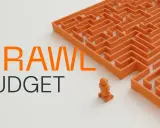 Pomarańczowy robot stoi przed labiryntem, symbolizując wyzwania związane z optymalizacją crawl budget.