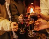 Wino bezalkoholowe: jak powstaje i czy smakuje jak prawdziwe?