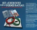 Kit pour permis bateau : deux cordes, un taquet et un guide illustré sur les nœuds marins et manœuvres.