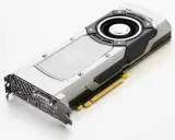Carte graphique NVIDIA, prête pour un test GPU. Son design argenté et noir est prêt à montrer sa puissance.