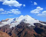 Elbrús: La montaña más alta de Europa (no es el Mont Blanc)