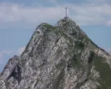 Ile metrów ma krzyż na Giewoncie? Cała prawda o symbolu Tatr
