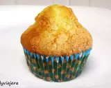 Magdalena casera fácil, dorada y esponjosa, lista para disfrutar. Perfecta para un desayuno o merienda.