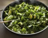 Insalata di Cicoria: Ricette, Benefici e Come Eliminare l'Amaro
