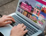 Jak znaleźć tanie noclegi? Sprawdzone strategie i triki podróżnika