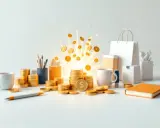 Złote monety wirują nad biurkiem, symbolizując sukces w biznesie internetowym. Kubki, długopisy i torba na zakupy sugerują codzienne narzędzia pracy.