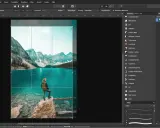 Persona admira un paisaje montañoso y un lago turquesa. Se está usando una herramienta para convertir foto vertical en horizontal, ajustando el encuadre.