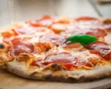 Domowa pizza jak z restauracji? Poznaj klucz do idealnego pieczenia!
