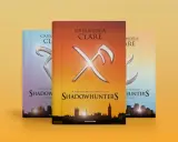 Tre copertine di libri Shadowhunters di Cassandra Clare, con silhouette di città e simboli runici.