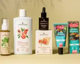 Kolekcja kosmetyków Orientana: szampon nawilżający, serum antyoksydacyjne, krem do twarzy i pod oczy z daktylem. Naturalna pielęgnacja botanicapharma.