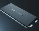 Schwarzes Gehäuse mit "DONUT LAB | Solid State" Aufschrift. Diese Feststoffbatterie könnte die Zukunft für das Elektroauto sein.