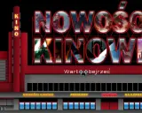 Neonowy napis "NOWOŚCI KINOWE" na tle kina z klatkami filmowymi w literach.
