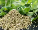 Suszone oregano, idealne do pizzy, sosów pomidorowych i dań kuchni śródziemnomorskiej. Oregano do czego dodawać? Do wszystkiego, co potrzebuje aromatycznego kopa!