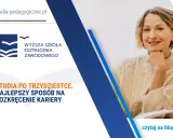 Uśmiechnięta kobieta z książkami, idealna do promocji przygotowania pedagogicznego online. Studia po trzydziestce to szansa na rozwój.