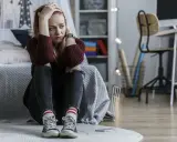 Depresja u młodzieży: Nie myl buntu z chorobą! Rozpoznaj objawy