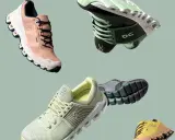 Kilka par kolorowych butów sportowych unoszących się w powietrzu. Dowiedz się, jak prać buty sportowe, by wyglądały jak nowe.