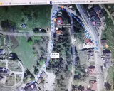 Trasa do świątyni Wang, przez parking i sklep z pamiątkami. Spacer zajmie 8 minut.