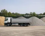 Ile kosztuje kruszywo na drogę? Ceny, transport i jak obliczyć