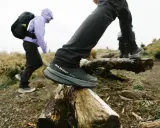 Wybierasz jakie buty w góry? Te z membraną Gore-Tex i solidną podeszwą sprawdzą się na szlaku.