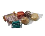 Deliciosos postres navideños: trufas, mazapanes y pasteles de gloria, perfectos para compartir en familia.