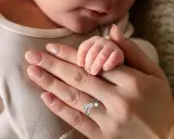 Un anello nascita primo figlio, un gioiello prezioso che celebra la tradizione e l'amore per un nuovo arrivo.