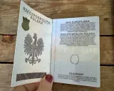 Paszport dla emeryta: 70 zł czy 0 zł? Sprawdź, ile kosztuje!