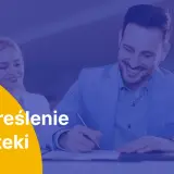 Uśmiechnięty mężczyzna podpisuje dokumenty, a kobieta patrzy z aprobatą. Tekst: "Wykreślenie hipoteki".