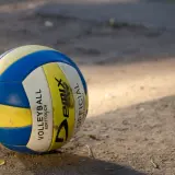 Piłka do siatkówki plażowej: Jak wybrać najlepszą dla siebie?