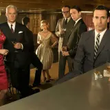 Personaggi iconici di Mad Men, un tuffo nella pubblicità e negli anni '60. Una recensione che cattura l'essenza della serie.
