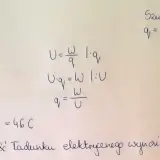 Obliczenia prądu elektrycznego: W=4600J, U=100V, q=46C. Wzory i wynik.