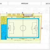 Projekt boiska piłkarskiego we Wrocławiu z boiskiem głównym, boiskiem do siatkówki plażowej i innymi obiektami sportowymi.