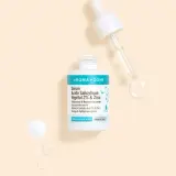 Sérum Aroma-Zone à l'acide salicylique végétal 2% & Zinc pour une peau nette. Une goutte de soin pour désincruster et resserrer les pores.