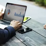 Ranking laptopów biznesowych 2025: Który wybrać?